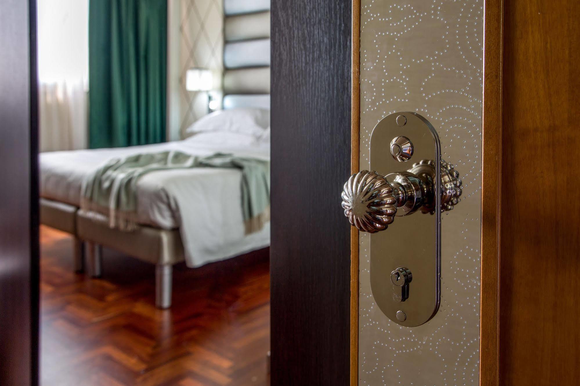 Enea Hotel Pomezia Dış mekan fotoğraf
